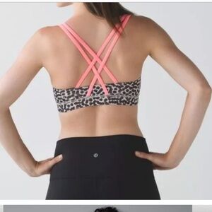 Lululemon bra Size 6